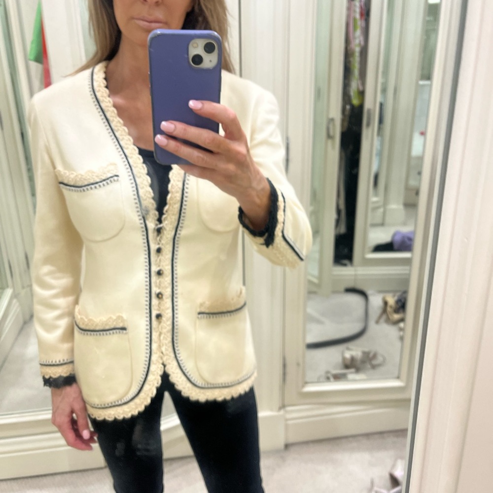 Vintage Chanel jacket size 36
